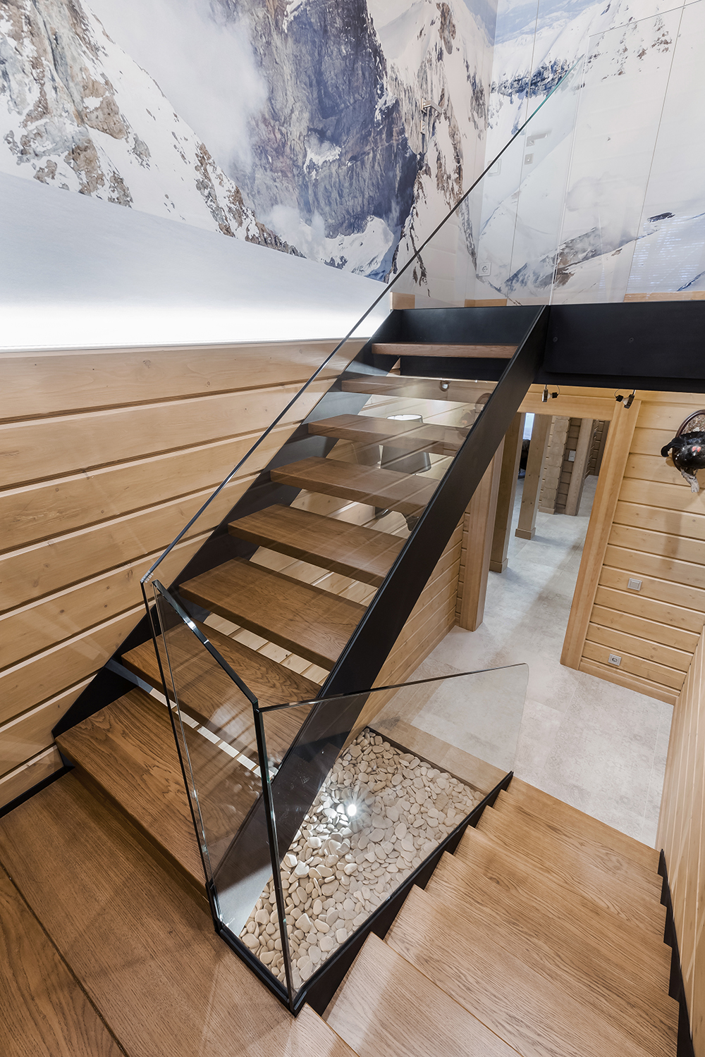 Фото интерьера, лестница площадью 9 кв.м. в стиле Шале (Швейцария). Проект 33 - Охотничий дом, Автор проекта: Дизайнеры Наталия Сморгонская