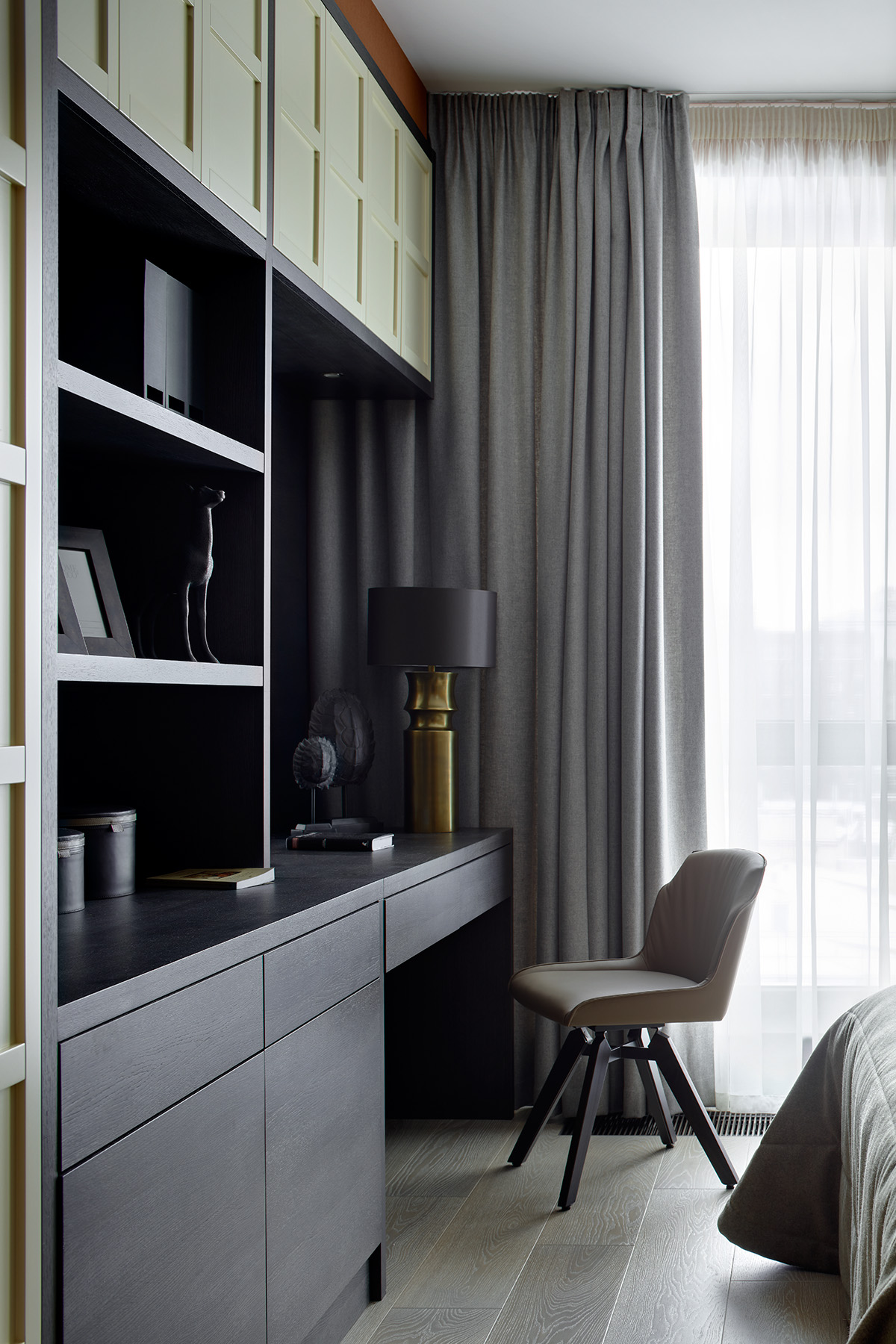 Фото интерьера, Спальня площадью 19 кв.м. Проект Спальня - Квартира в ЖК Барин Хаус, Автор проекта: Архитекторы Павел Бурмакин