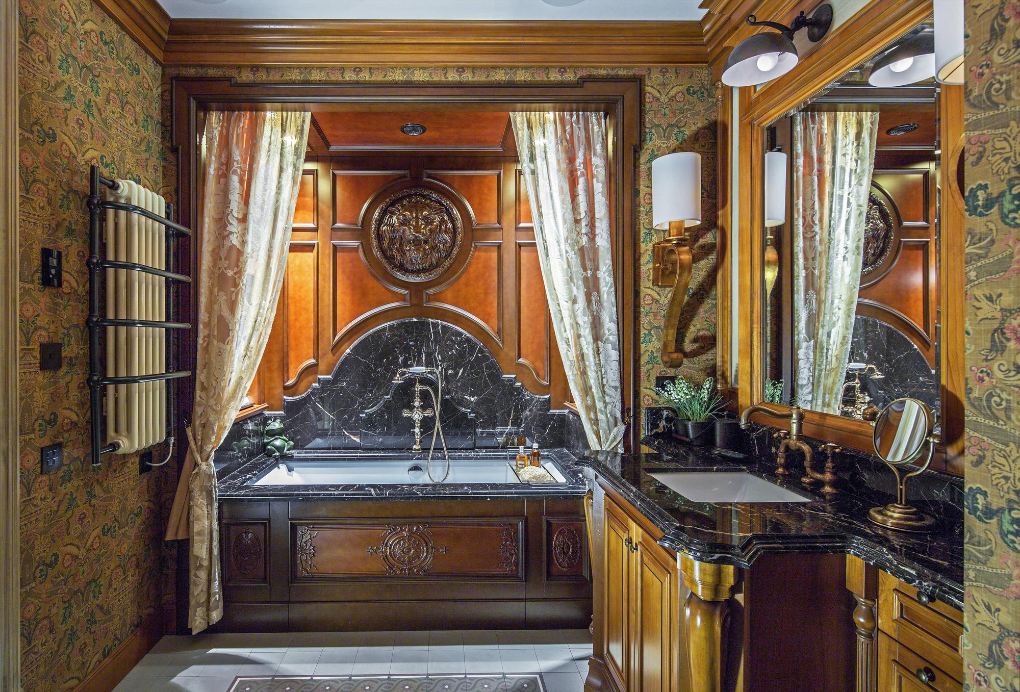 Фото интерьера, Ванная комната Проект 18.04.2019/767050 - Квартира 170 кв.м в классическом стиле, Автор проекта: Архитекторы Петр Козейкин