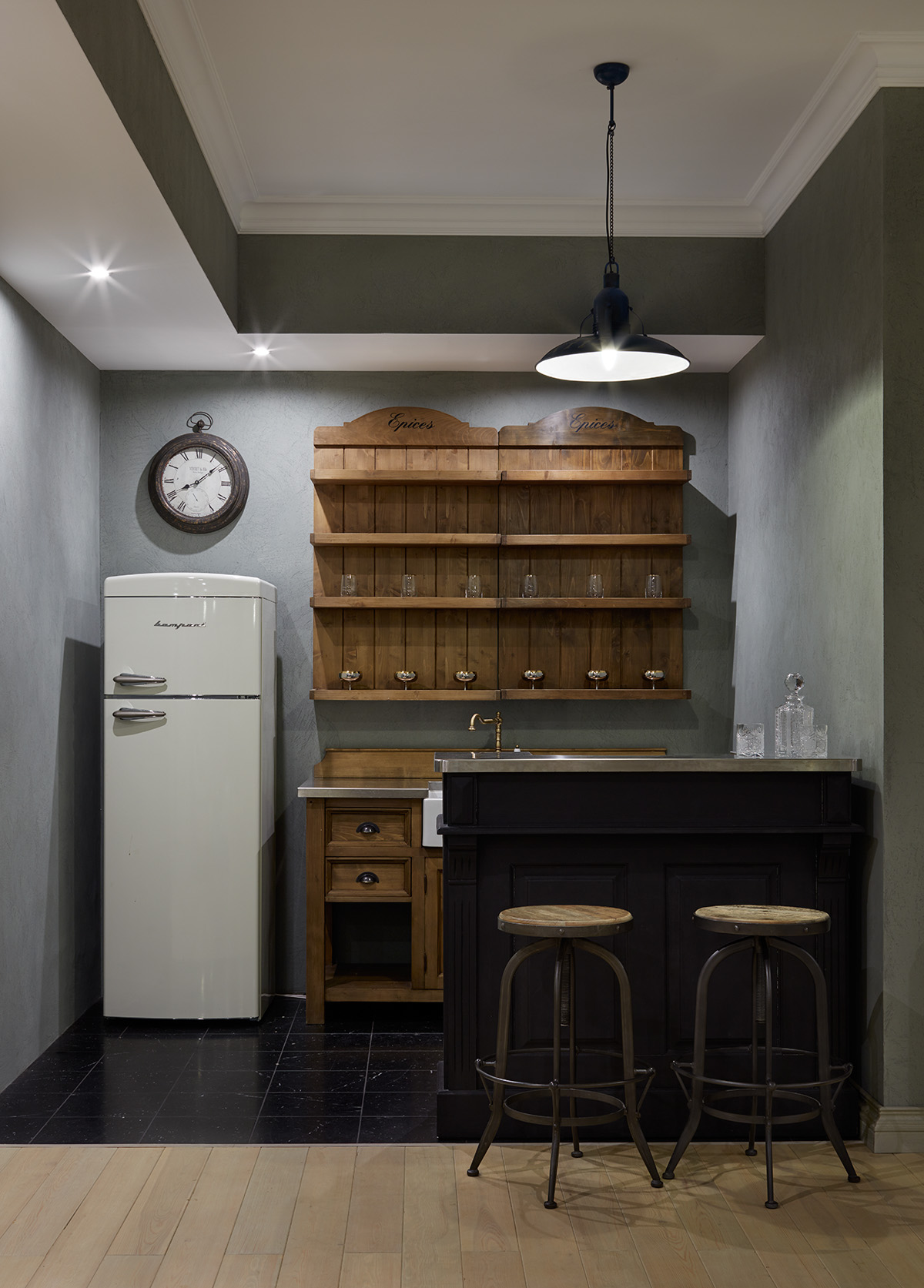 Фото интерьера, Мини-кухня площадью 5 кв.м. в стиле Классическая. Проект Дом в поселке Поведники - Дом в поселке Поведники, Автор проекта: Дизайнеры Анна Разумеева-Смирнова