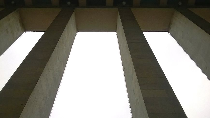 ТЮЗ. Входной портал. Март 2014г.